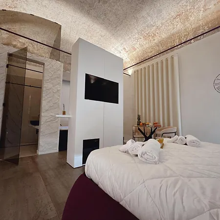 Corona Suite 4*
