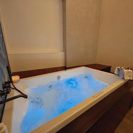 Bed & Breakfast Corona Suite 4*