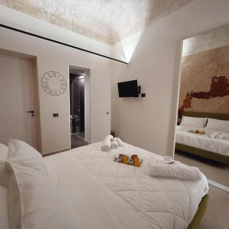 Corona Suite Bed & Breakfast *