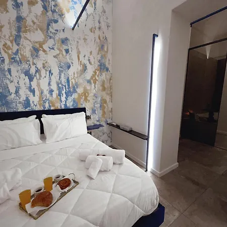 Corona Suite