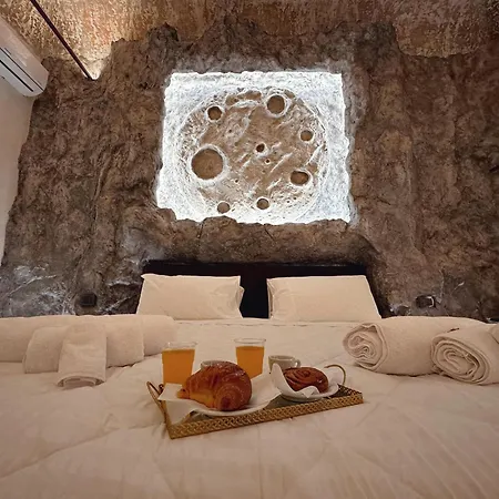 Corona Suite Bed & Breakfast